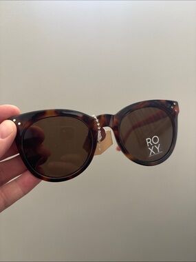 Roxy Tortoiseshell Cat-Eye Sunglasses with Brown Lenses